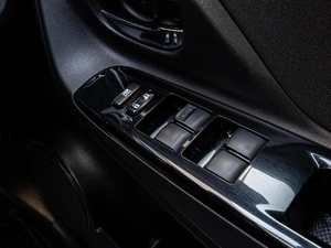 Хетчбэк Toyota Vitz 2019 года, 998000 рублей, Краснодар
