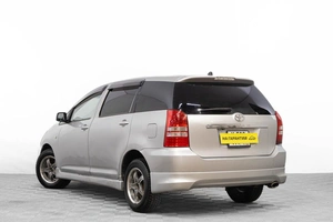 Минивэн Toyota Wish 2003 года, 599000 рублей, Барнаул