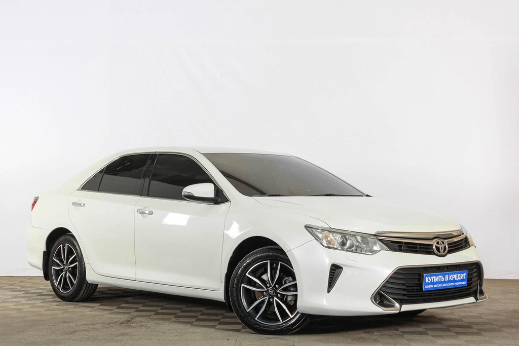 Седан Toyota Camry 2016 года, 1949000 рублей, Тюмень
