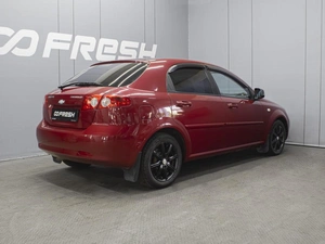 Хетчбэк Chevrolet Lacetti 2011 года, 460000 рублей, Омск