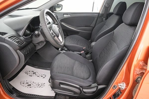 Седан Hyundai Solaris 2014 года, 1149000 рублей, Красноярск