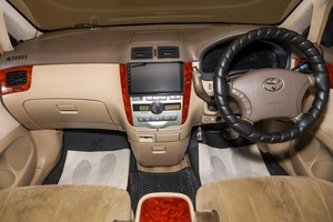 Минивэн Toyota Ipsum 2004 года, 799000 рублей, Новосибирск