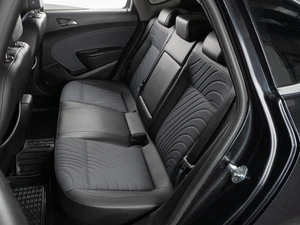 Седан Opel Astra 2013 года, 649000 рублей, Тюмень