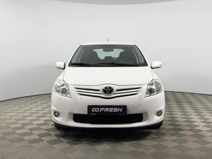 Хетчбэк Toyota Auris 2011 года, 863100 рублей, Казань
