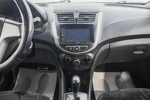 Хетчбэк Hyundai Solaris 2013 года, 839000 рублей, Барнаул