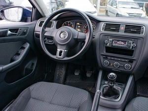 Седан Volkswagen Jetta 2013 года, 1150000 рублей, Петрозаводск