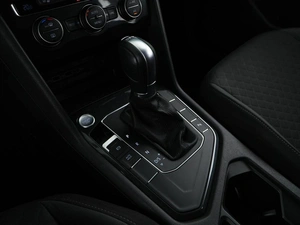 Внедорожник Volkswagen Tiguan 2019 года, 2227196 рублей, Москва