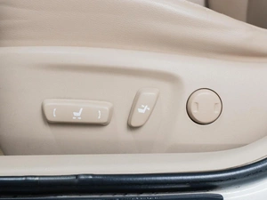 Седан Toyota Camry 2012 года, 1699000 рублей, Тюмень