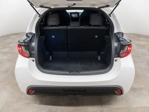 Хетчбэк Toyota Yaris 2021 года, 1220000 рублей, Красноярск