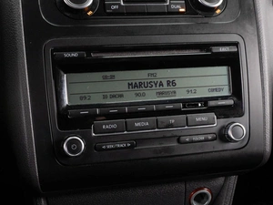 Минивэн Volkswagen Touran 2011 года, 869000 рублей, Тюмень