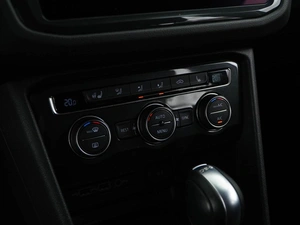 Внедорожник Volkswagen Tiguan 2019 года, 2227196 рублей, Москва