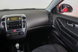 Хетчбэк Kia Ceed 2008 года, 689000 рублей, Пермь