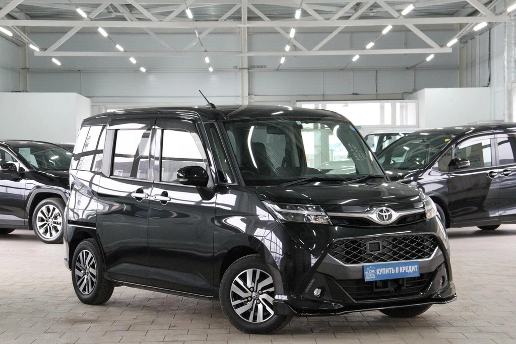 Хетчбэк Toyota Tank 2017 года, 1099000 рублей, Омск