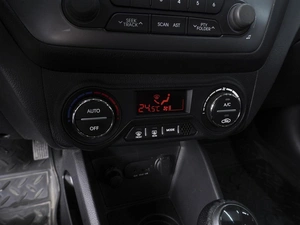 Седан Kia Rio 2014 года, 999000 рублей, Ростов-на-Дону