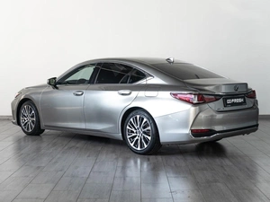 Седан Lexus ES 2019 года, 3399000 рублей, Саратов