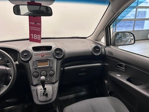 Минивэн Kia Carens 2011 года, 829000 рублей, Красноярск