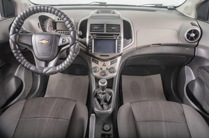 Седан Chevrolet Aveo 2015 года, 739000 рублей, Томск