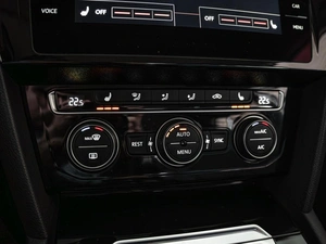 Седан Volkswagen Passat 2017 года, 1887070 рублей, Краснодар