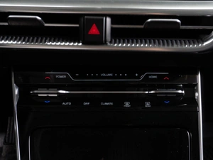 Седан Kia K5 2022 года, 3000000 рублей, Тюмень
