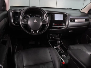 Внедорожник Mitsubishi Outlander 2020 года, 2438000 рублей, Воронеж