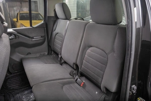 Пикап Nissan Navara 2010 года, 979000 рублей, Томск