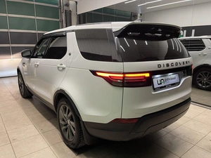 Внедорожник Land Rover Discovery 2017 года, 3900000 рублей, Красноярск