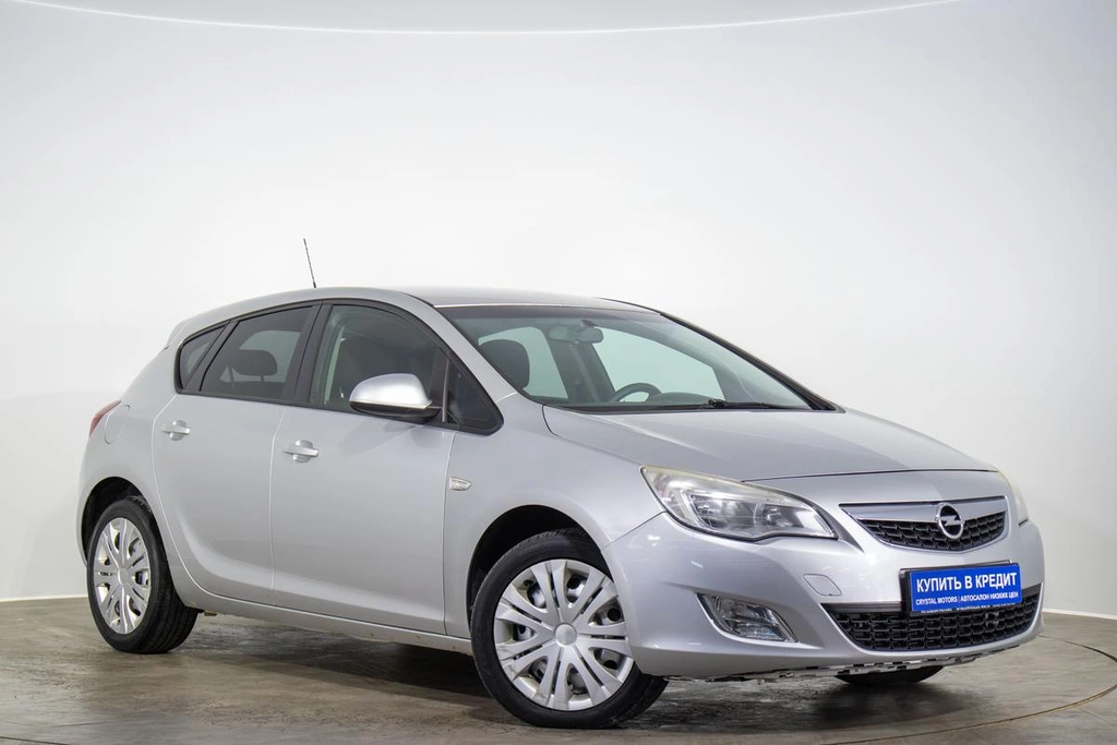 Хетчбэк Opel Astra 2012 года, 699000 рублей, Оренбург