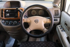 Минивэн Nissan Serena 2002 года, 689000 рублей, Омск