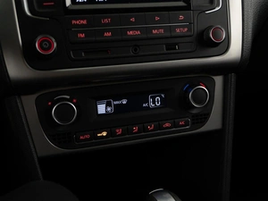 Седан Volkswagen Polo 2017 года, 1199077 рублей, Москва