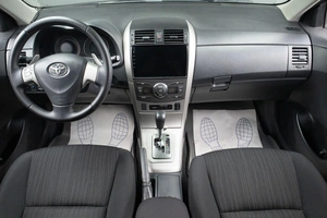 Седан Toyota Corolla 2008 года, 979000 рублей, Оренбург