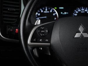 Внедорожник Mitsubishi Outlander 2014 года, 1499050 рублей, Москва