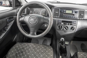Седан Toyota Corolla 2003 года, 489000 рублей, Барнаул