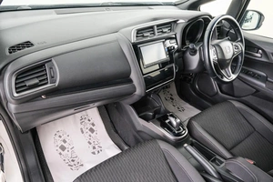 Хетчбэк Honda Fit 2017 года, 1249000 рублей, Красноярск