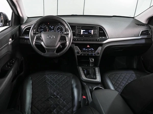Седан Hyundai Elantra 2017 года, 1649000 рублей, Аксай