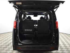 Минивэн Toyota Alphard 2019 года, 3949900 рублей, Казань