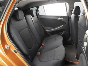 Хетчбэк Hyundai Solaris 2015 года, 990099 рублей, Омск