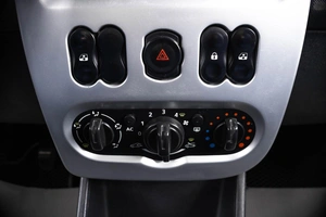 Седан Renault Logan 2012 года, 379000 рублей, Пермь