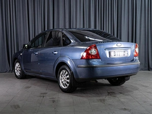 Седан Ford Focus 2005 года, 520000 рублей, Волгоград