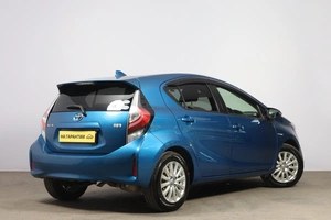 Хетчбэк Toyota Aqua 2018 года, 1449000 рублей, Новосибирск