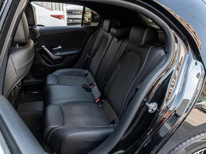 Хетчбэк Mercedes-benz A-класс 2019 года, 2098000 рублей, Краснодар
