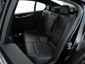 Седан BMW 5 серия 2018 года, 2948055 рублей, Москва