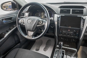 Седан Toyota Camry 2016 года, 2319000 рублей, Барнаул
