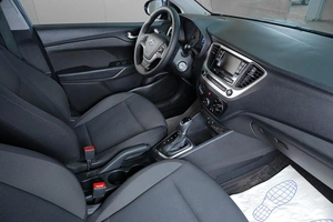 Седан Hyundai Solaris 2017 года, 1279000 рублей, Тюмень