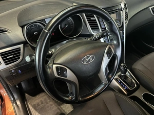 Хетчбэк Hyundai i30 2016 года, 1295000 рублей, Абакан