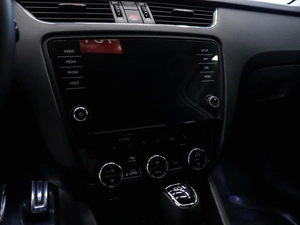 Лифтбек Skoda Octavia 2017 года, 1760000 рублей, Красноярск
