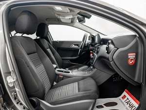Хетчбэк Mercedes-benz A-класс 2013 года, 1500000 рублей, Красноярск