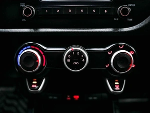 Хетчбэк Kia Rio X-Line 2019 года, 1400000 рублей, Красноярск