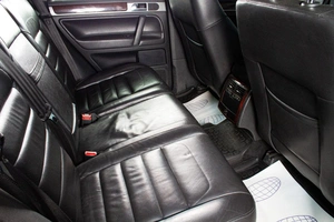 Внедорожник Volkswagen Touareg 2010 года, 1469000 рублей, Сургут