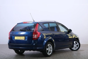Универсал Kia Ceed 2009 года, 899000 рублей, Омск