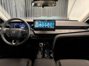 Седан Toyota Camry 2025 года, 4899000 рублей, Павловская Слобода